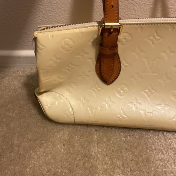 LOUIS VUITTON VERNIS SHOULDER PURSE BAG - Picture 17 of 17